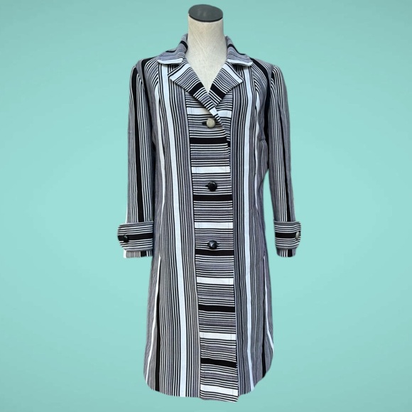 Funky and unique vintage black and white striped polyester jacket - Picture 2 of 5